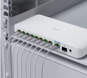 TechLogics - Ubiquiti USW-Flex 8Port PoE 2.5Gbps Managed TechLogics - Ubiquiti USW-Flex 8Port PoE 2.5Gbps Managed