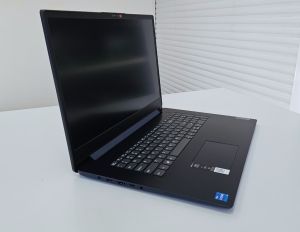 TechLogics - Lenovo 17,3 i5-12/8GB/512GB/FHD IPS/W11 Blauw